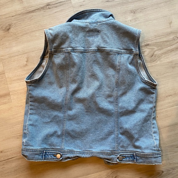 Universal Thread Jean Jacket Vest - Picture 5 of 5